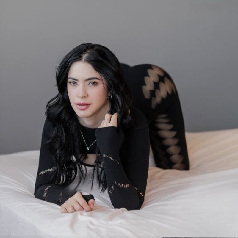 Liz Santos — foto 1